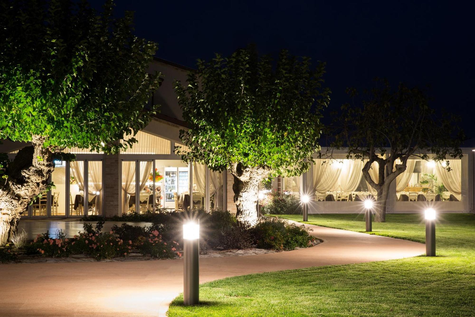 Locanda Borgognina Lucrezia Exterior photo